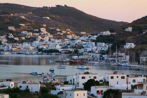 Petridi Maria Suites & Apartments