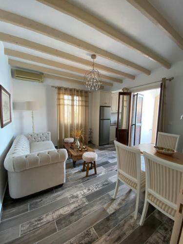 Petridi Maria Suites & Apartments