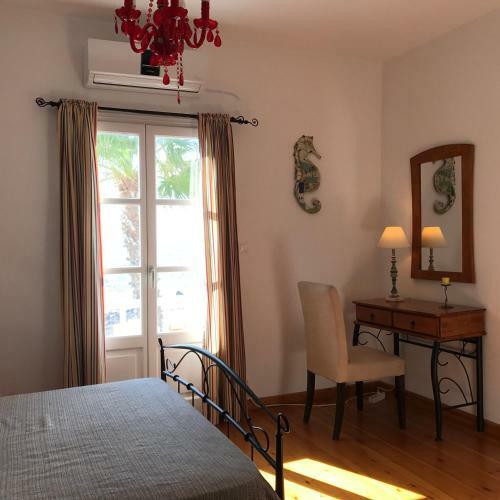 Hostal Oklac� Patmos Beach Rooms