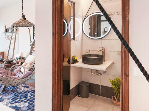 Secret Gem Suites