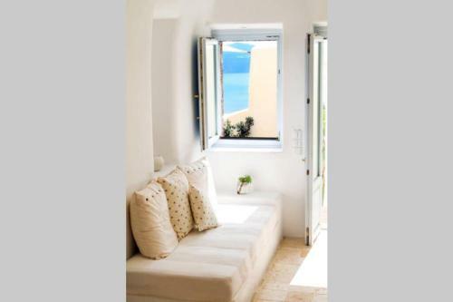 Villa Dionyssos Cave House