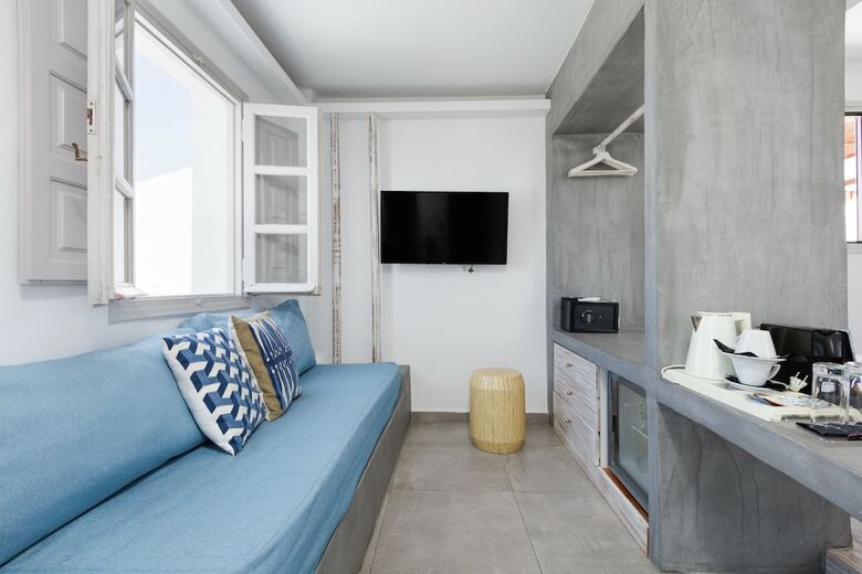 Hotel The Museum Project Oia