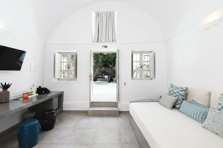 Hotel The Museum Project Oia