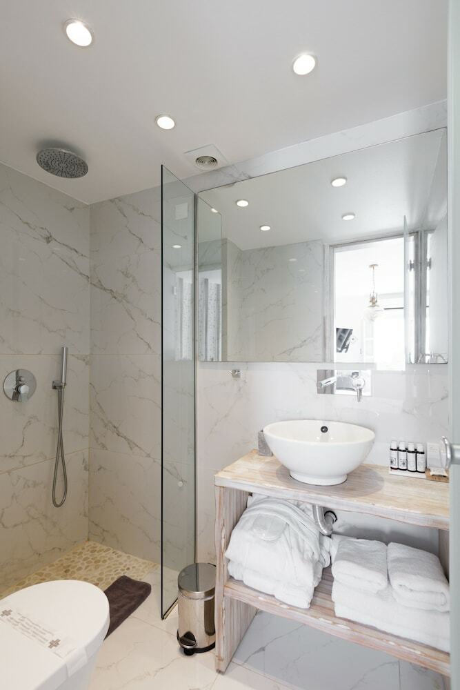 Hotel The Museum Project Oia