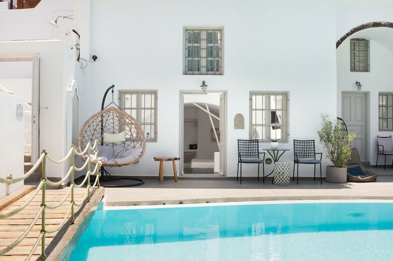 Hotel The Museum Project Oia