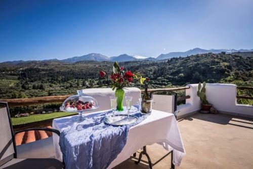 Villa Kalithea - Elegant Secluded Villa