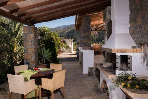 Villa Kalithea - Elegant Secluded Villa
