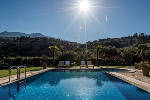 Villa Kalithea - Elegant Secluded Villa