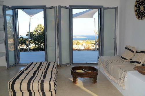 The Hedonist Square Cycladic House With Sea View
