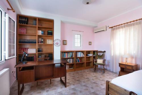 Seaview Maisonette With 3 Bedrooms In Paros