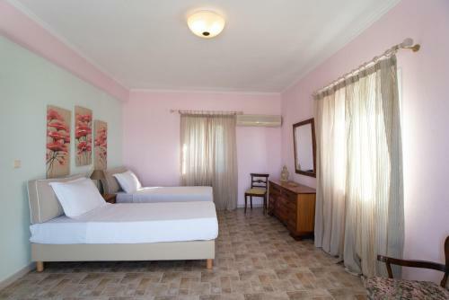 Seaview Maisonette With 3 Bedrooms In Paros