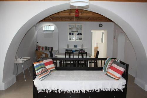 Cycladic House+garden In Historic Heart Parikia