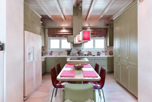 Paros Cycladic Seafront Home