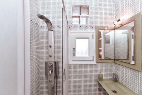 Paros Cycladic Seafront Home