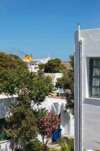 Heart Of Paros Apartments
