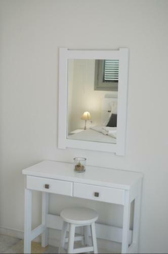 Heart Of Paros Apartments