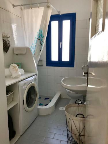 Spacious Paros, Lefkes House With Awesome View