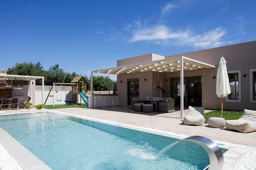 Koin Villa Sunset, A Quiet Idyll Of Rural Bliss!