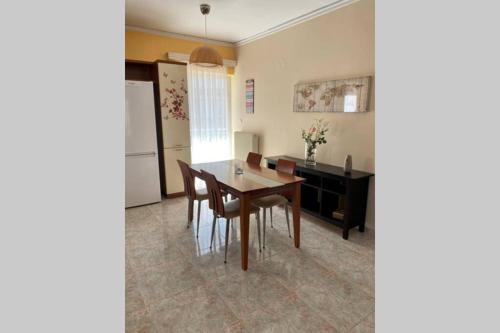 Elina's Spacious Apartment In Patras