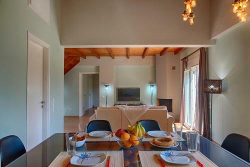 Modern Eco Friendly Villa Close To Town