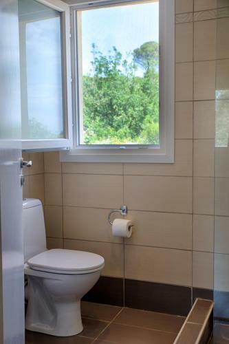 Modern Eco Friendly Villa Close To Town