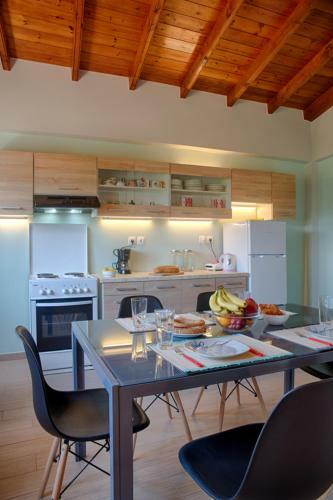 Modern Eco Friendly Villa Close To Town