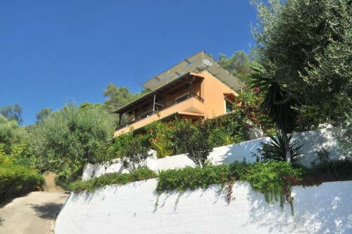 Studio Apartment Papadatos - Pelekas Beach, Corfu