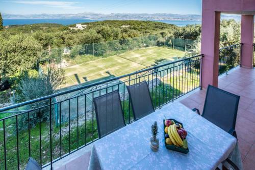 Villa Lenio Perithia Loutses