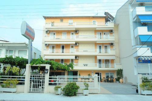 Aparthotel Aris
