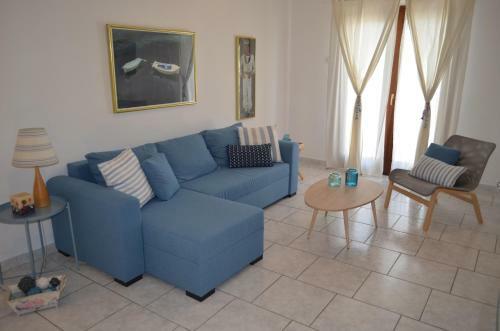 Blue Maison