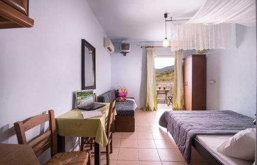 Erifili At Sarti Beach Apartments & Studios