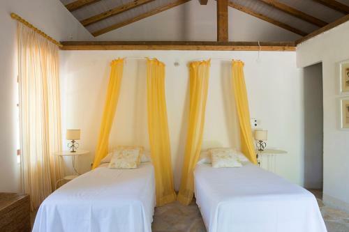 Paxos' Villa - Pool & AC