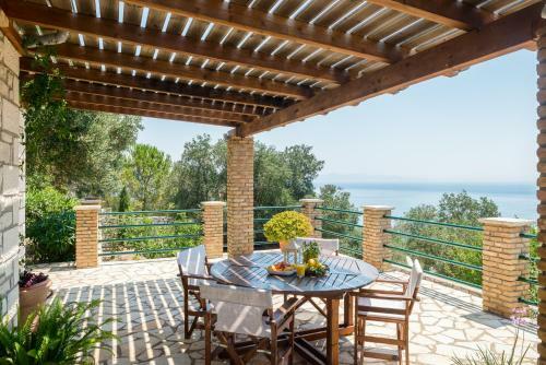 Villa Anemos