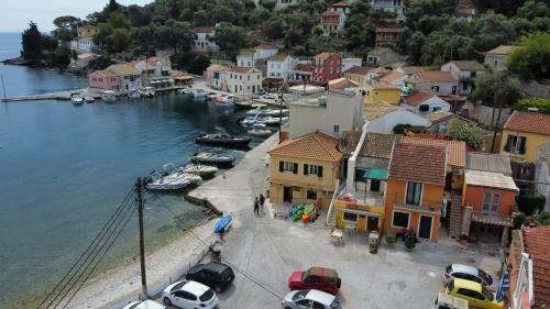 Old Harbour Apartments By Corfuescapes