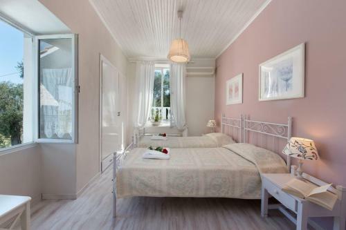 Villa Mamma Mar, Magazia