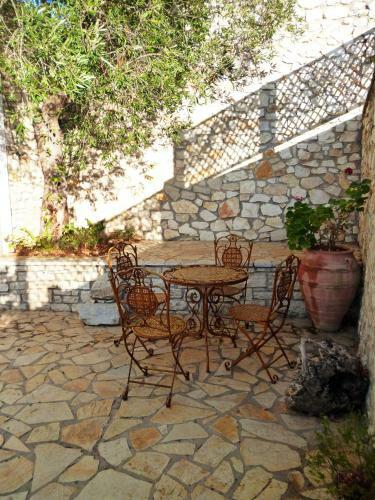 Hostal Opera House Paxos