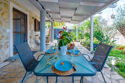 Hara Luxury House
