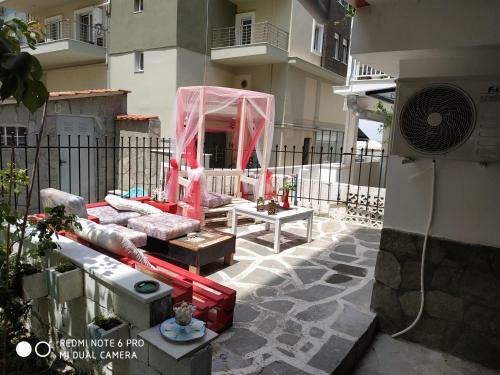 Alkyon Perea Apartments