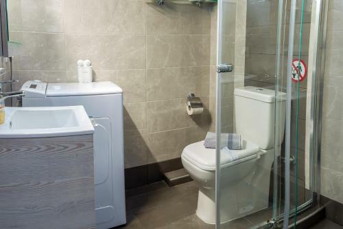 2 Bedroom Modern Apartment In Perea