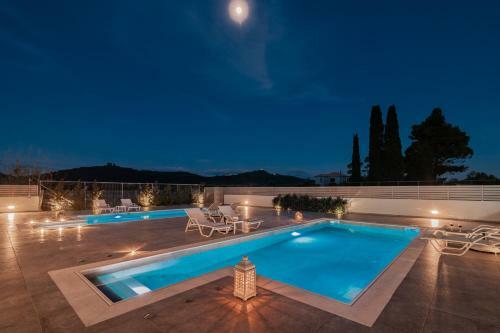 Chrysothemis Villas