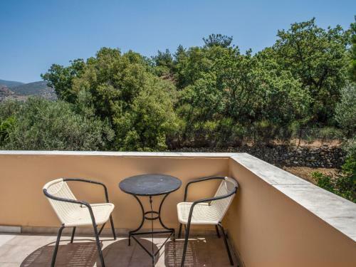 Enticing Apartment In Lesbos Island With Pool