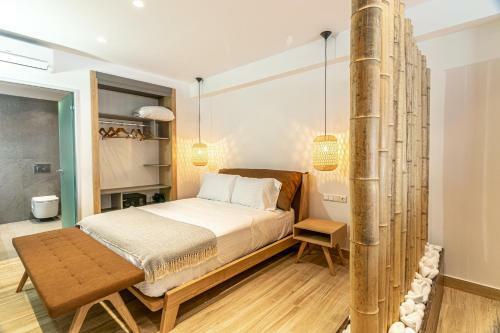 Hotel F & S Lounge Suites