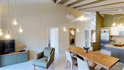 Apartamento Parga Inn Suites