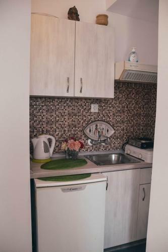 Nafsika Apartments