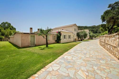 Villa Valtos Apartments