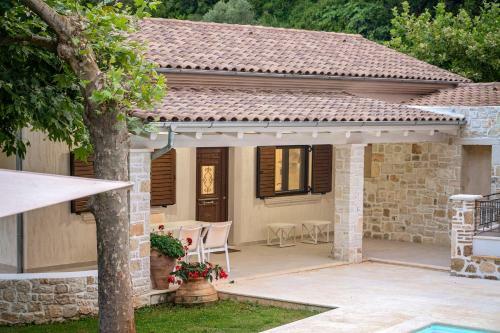 Villa Valtos Apartments