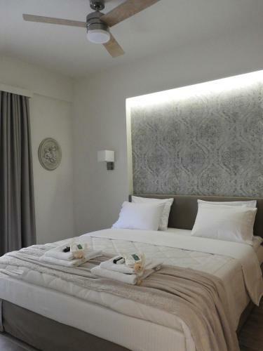 Zorbas Apartments