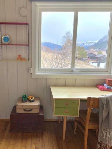 Stort Og Autentisk Hus I Skj�k - Kort Vei Til Lom!
