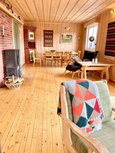 Stort Og Autentisk Hus I Skj�k - Kort Vei Til Lom!