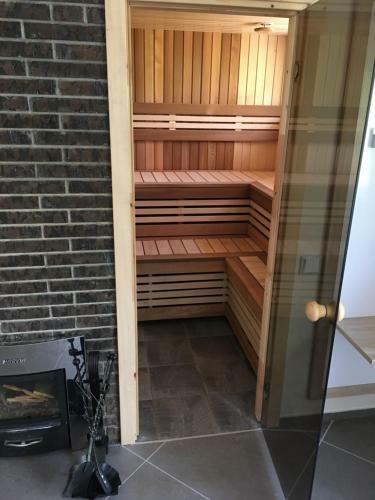 J�lster Holiday Home